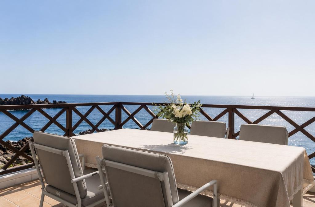 Luxury Oceanfront 3BR Grand Terrace Panoramic Atlantic Views - 1