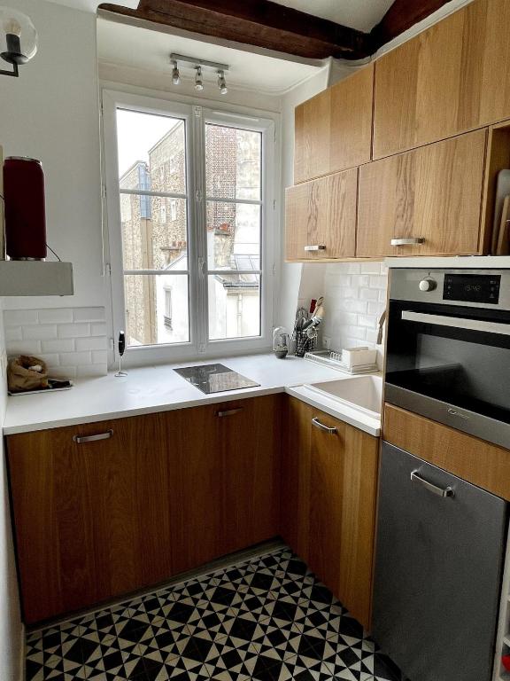 Beautiful Apartment in Paris Center - 3