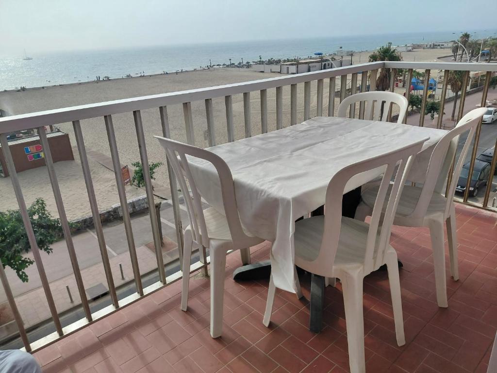plage et piscine - 1