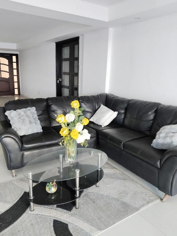 Apartamento grande en el laguito Cartagena - 1
