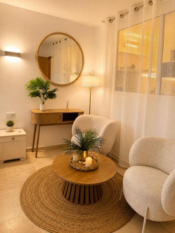 Marina Cozy Studio - Near Port & Beach - 3