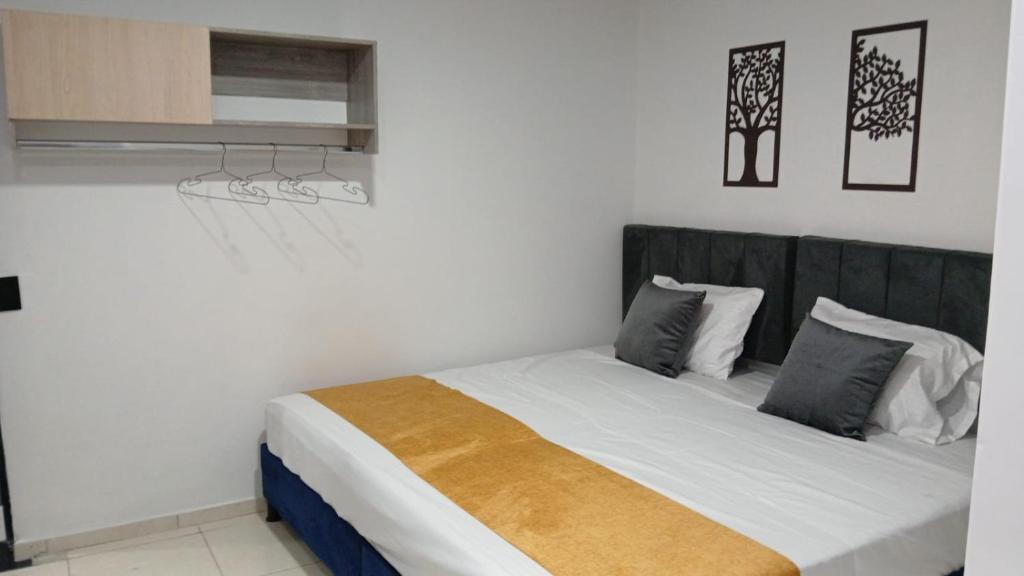 Hotel Medellin Colors La 80 - 3