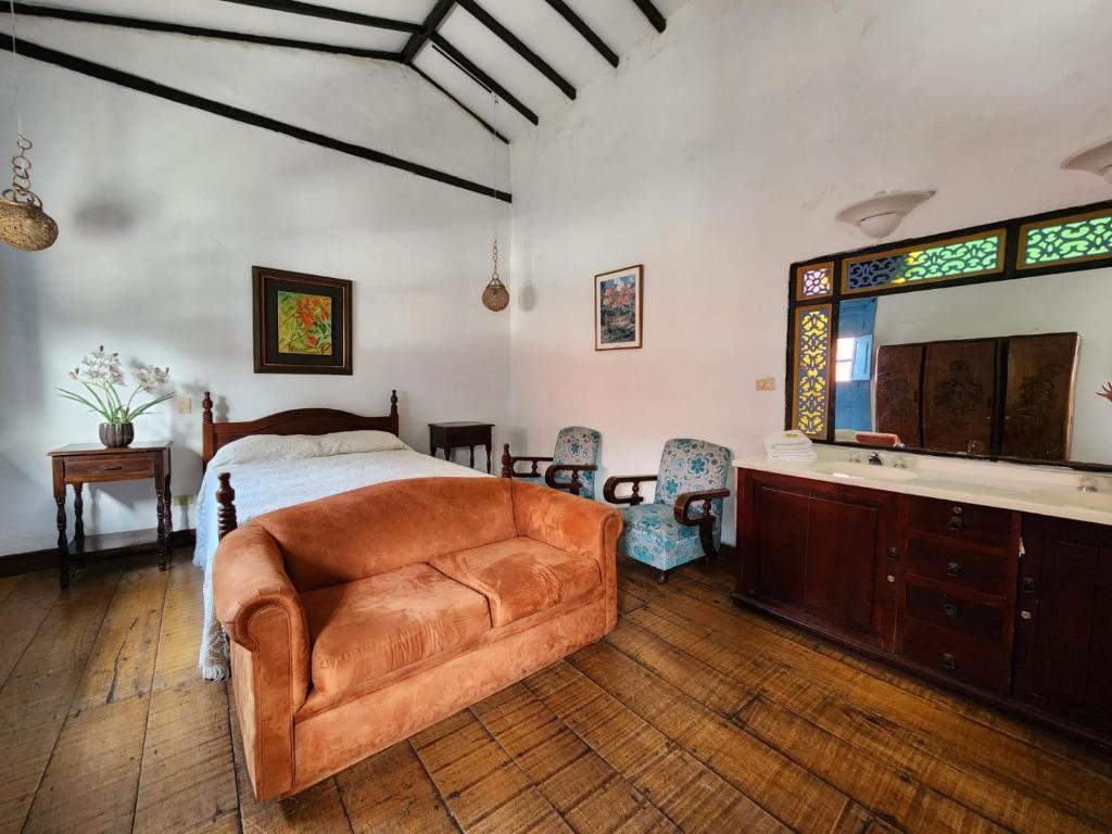 Casa Colonial El Compadre - 1