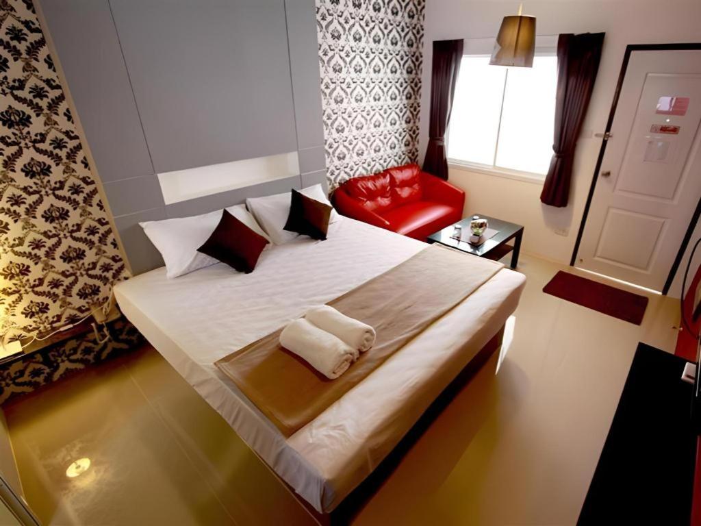 Bearing 26 Hotel