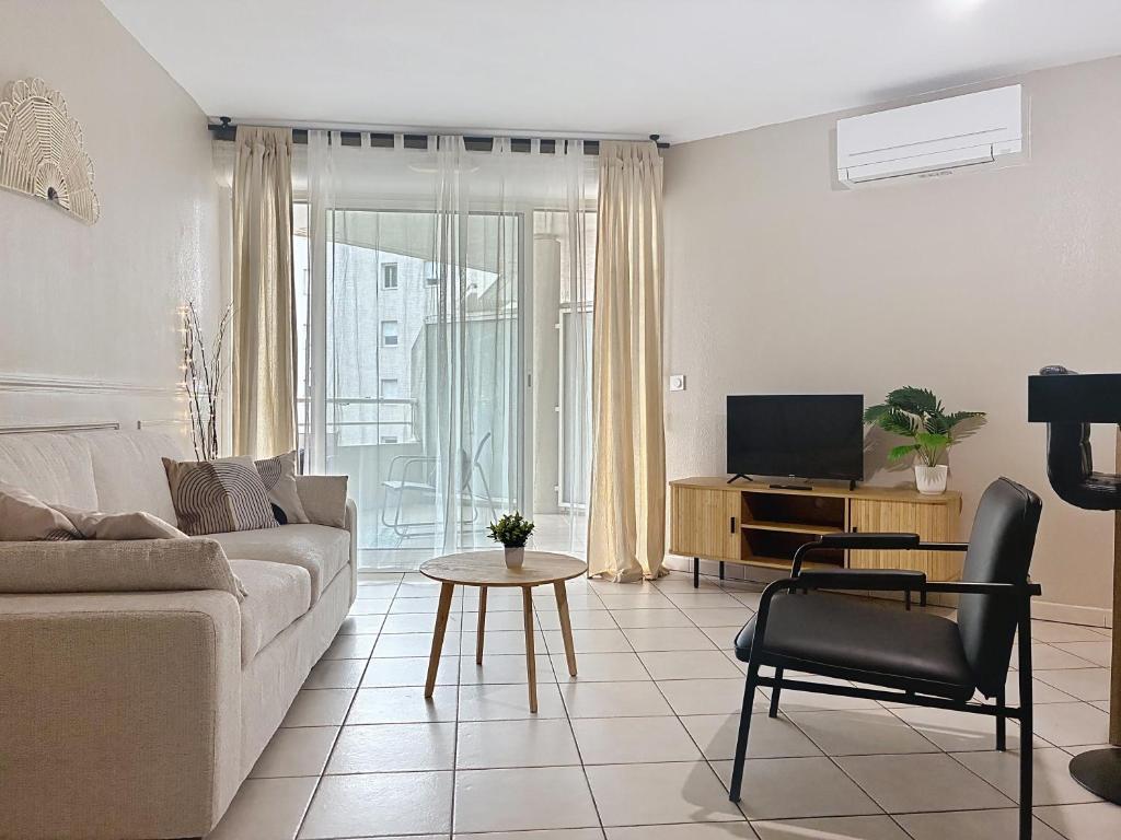 T3 climatisé avec terrasse et parking couvert à Sète - 1