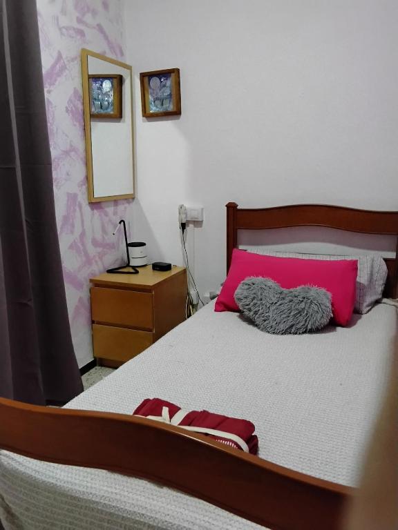 Cozy bedroom - 1