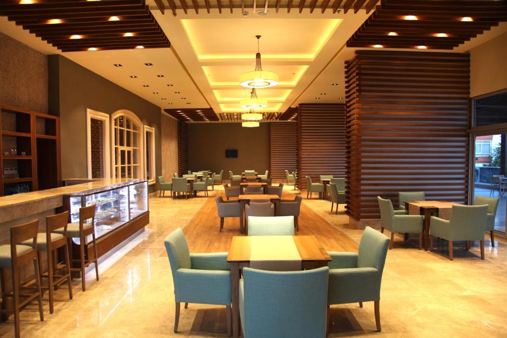 Kahya Resort Aqua & Spa — Restaurant & bars in Turkler