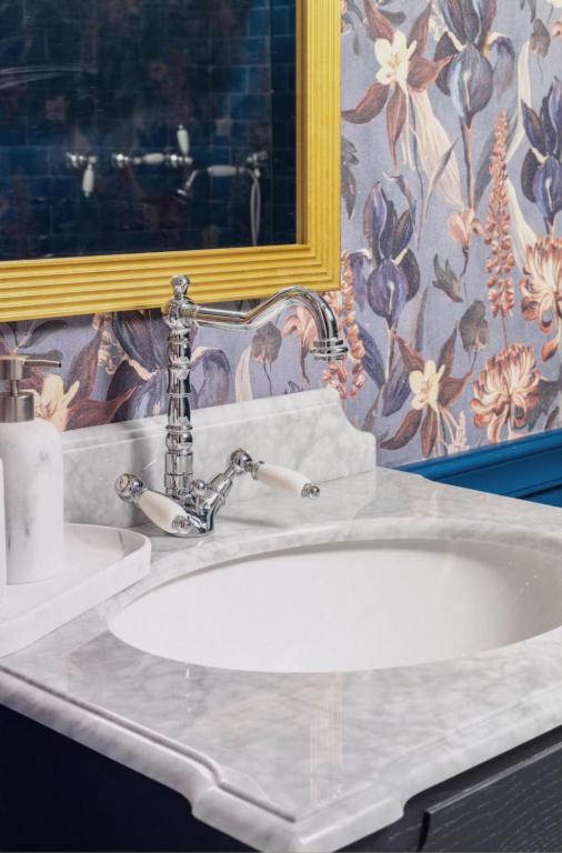 Refined Paris Getaway - 2