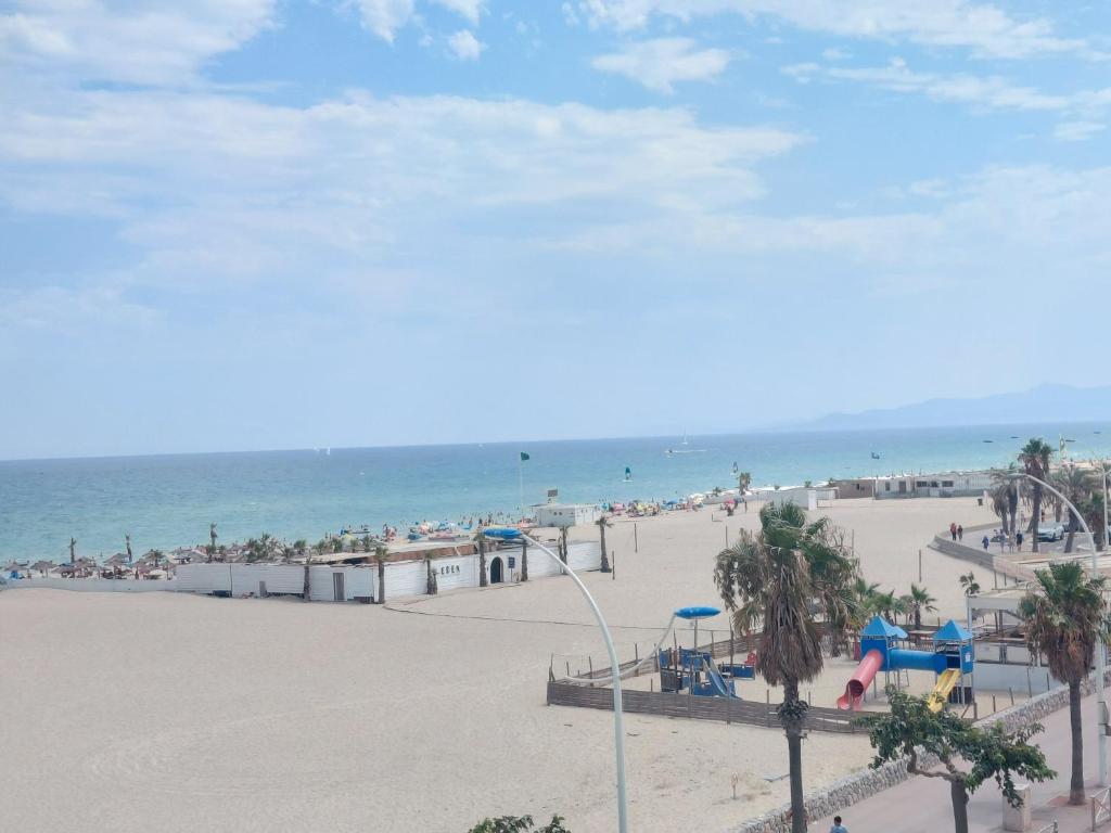 Une Vue Paradisiaque avec accès piscine dans résidence privée - 2