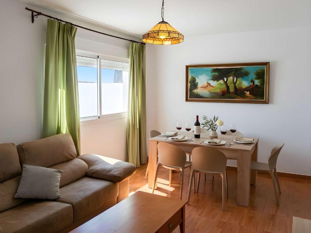 Apartamento 2 dormitorios con aire acondicionado Solo para familias y parejas 2 A - 5