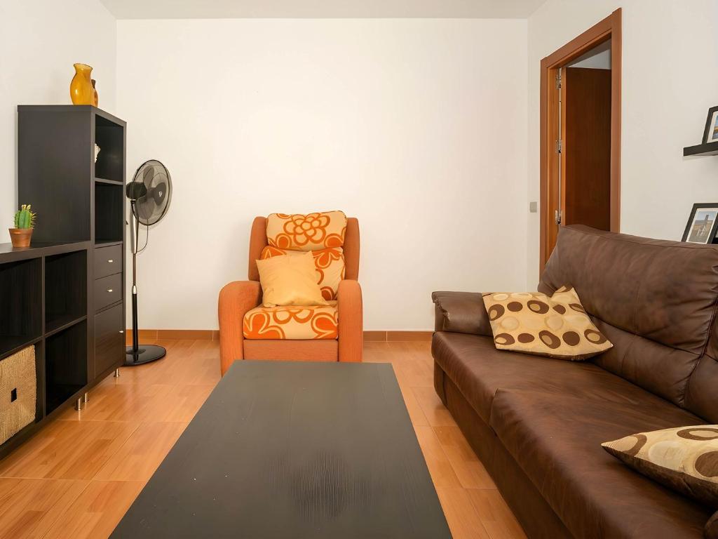 Apartamento en Conil Zona centro solo aceptamos familias y parejas - 2
