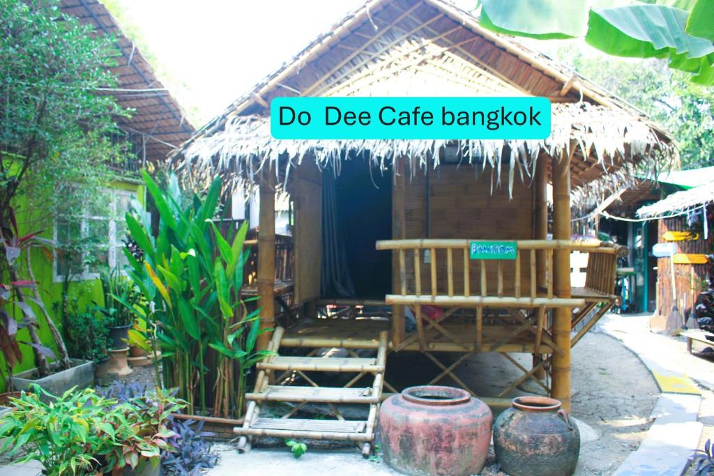 Do Dee cafe