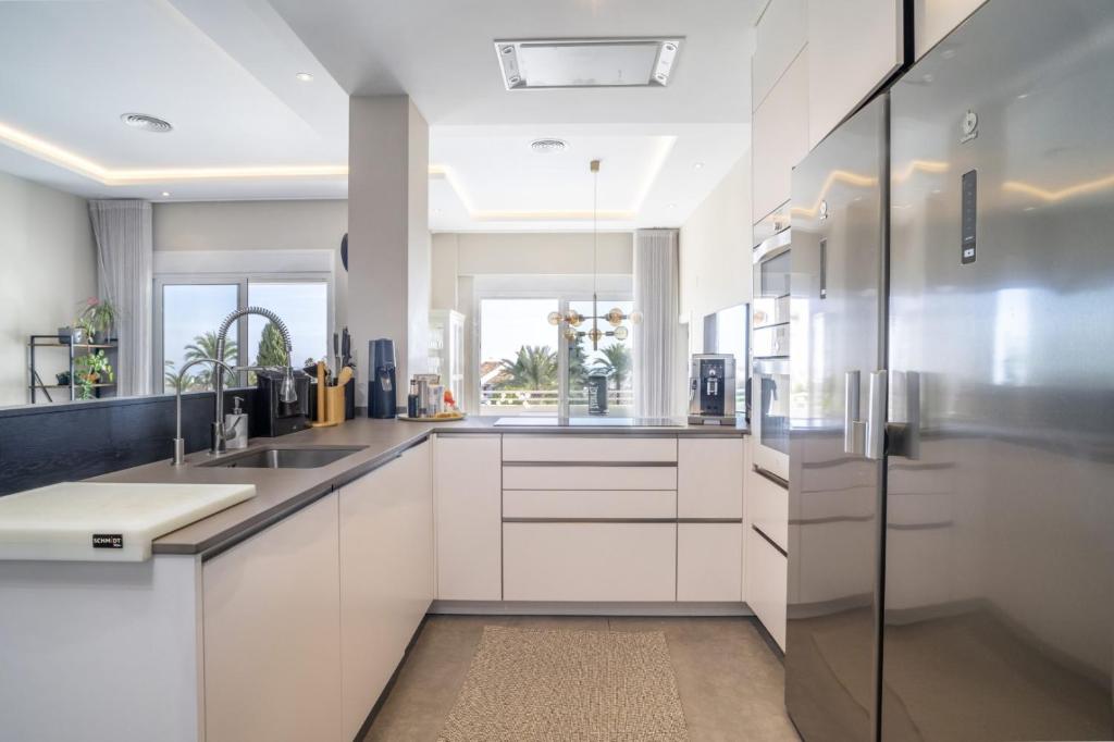 RG133 - Spacious 3 bed apartment in prime location - 4