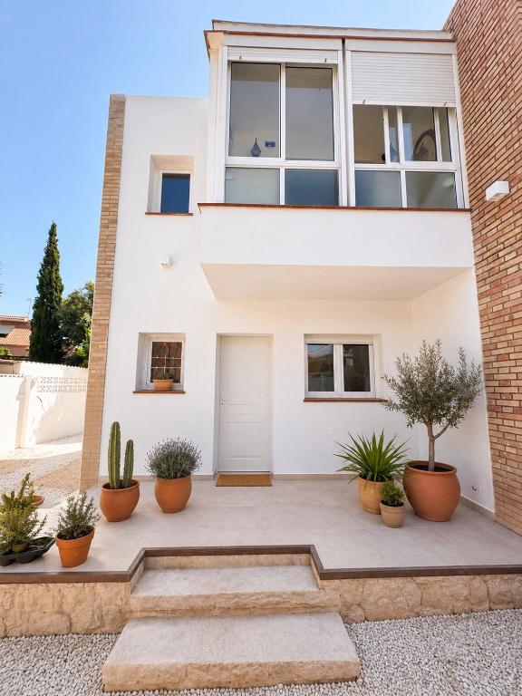 Las Brisas Beach House - 1