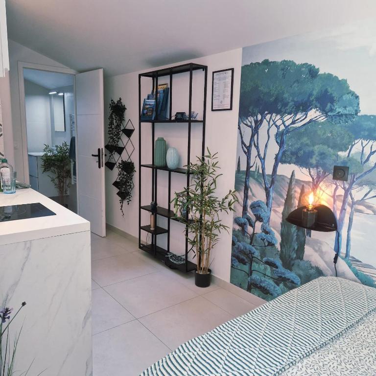 Coastal Gem - Private Parking & Air Conditioning - 2