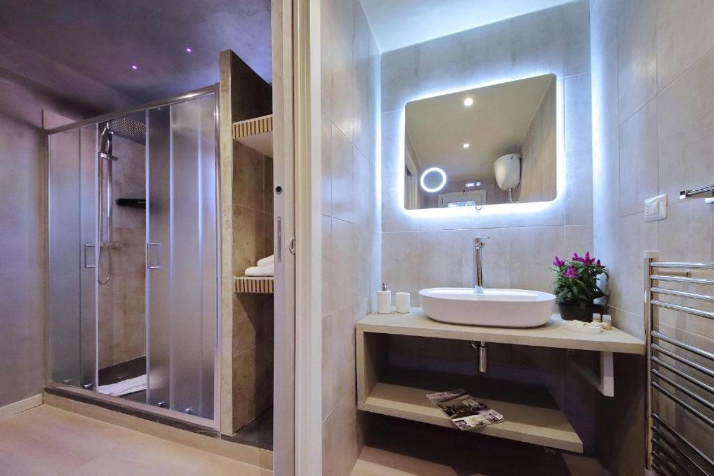 Termini Comfort Jacuzzi Suite - 4