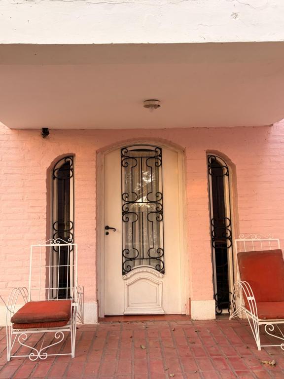 Santa Ana casa colonial con amplio jardín - 4
