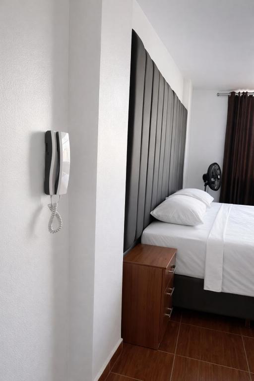 Hotel Madrid - 5