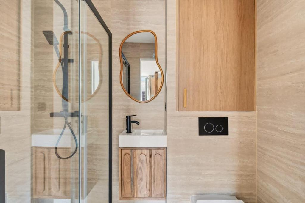 Elegant Studio Marais Place des Vosges - 3