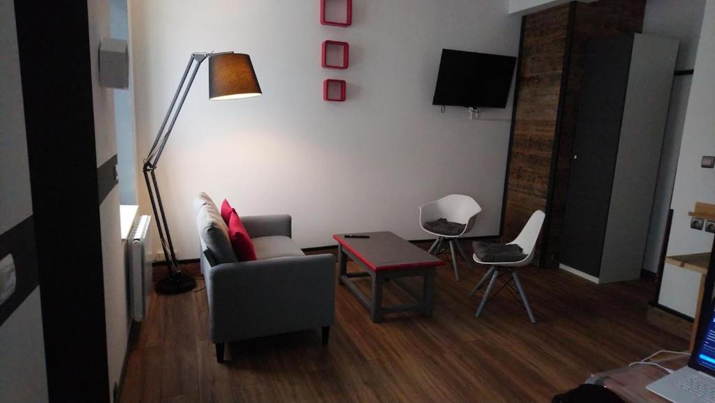 Premium studio proche ARENA Roosevelt centre ville Gare - 1