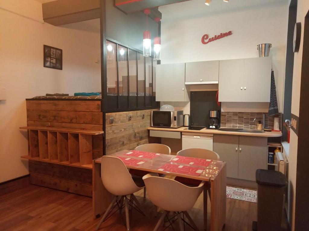 Premium studio proche ARENA Roosevelt centre ville Gare - 5