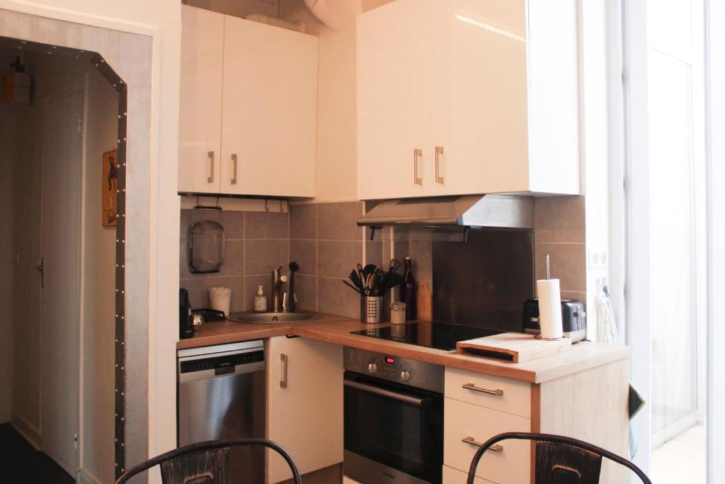 Charming T2 Batignolles with private courtyard - 2