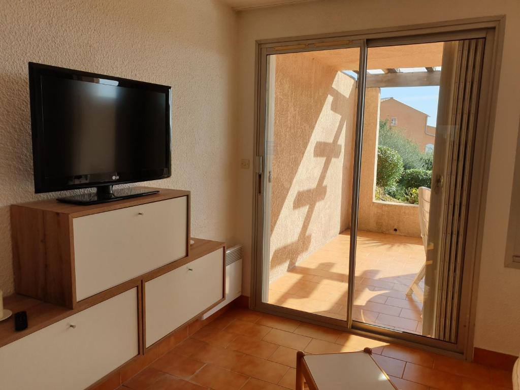 One Bedroom Sea View by Sweet Accommodation - 5