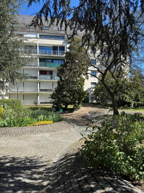 T4 Duplex - Climatiseur mobile - Parking sécurisé - Proche Centre Ville - 2