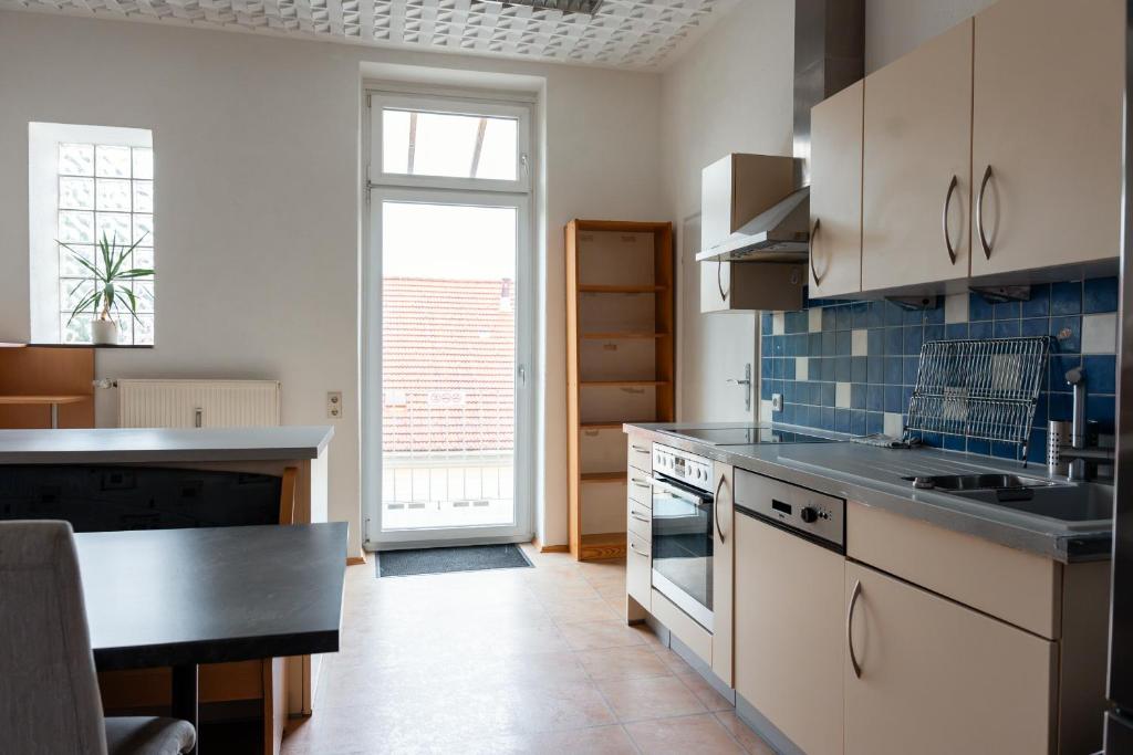 Spacious 3 Bedroom with Balcony - 5
