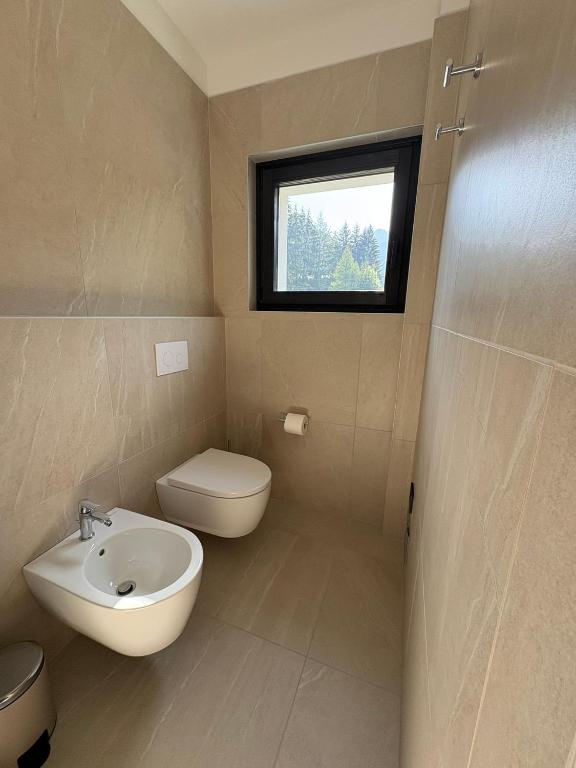 Lift and Lodge Apartments - 4