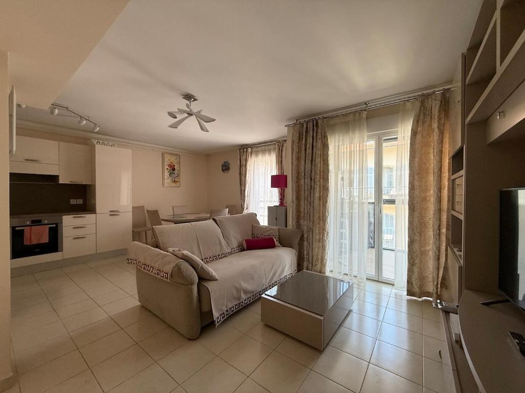Nice Centre - 2 chambres, balcons, parking privé - 1