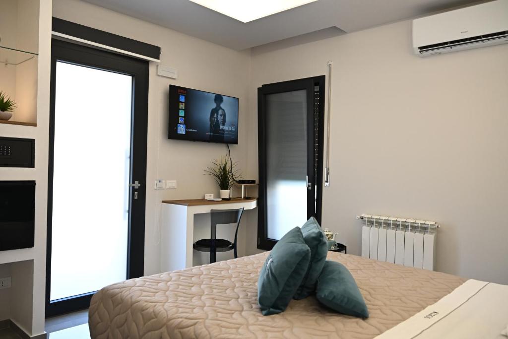 Kleos Luxury Rooms - 4