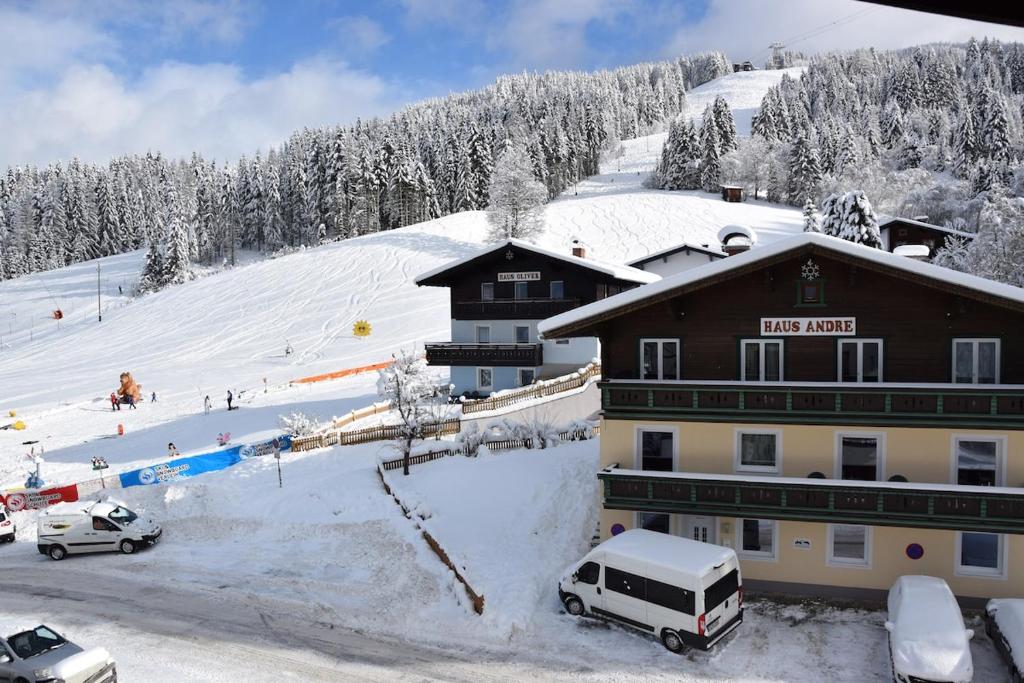 GastHaus Tiotrag Easy Access & Private Parking - 5