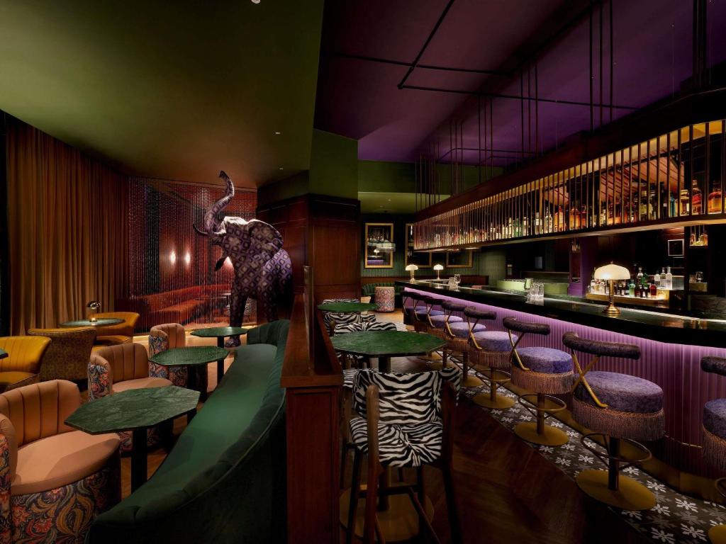 Bar/lounge