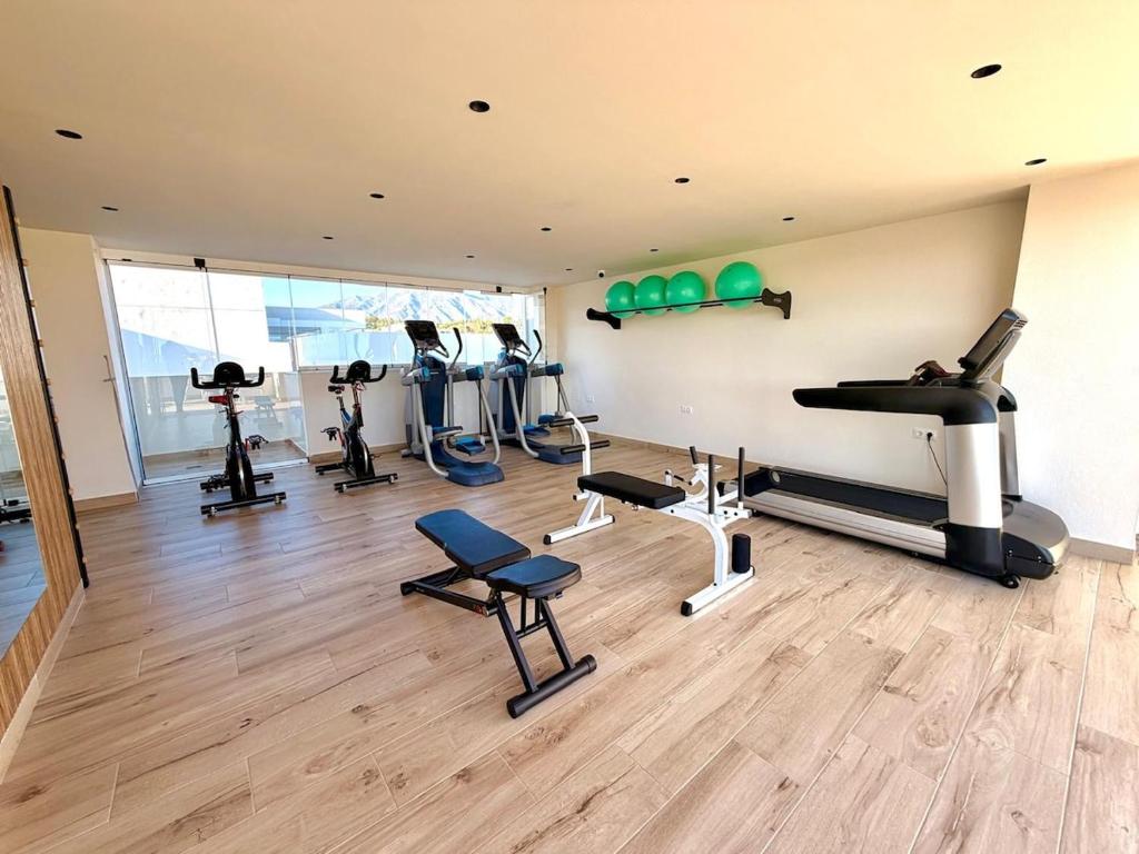 MTR - 603 Marbella Temporary Rent 3 Bed Gym & Pool Area - 2