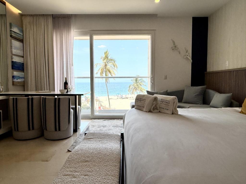 Stylish Beachfront Studio by Moikkarentals - 1