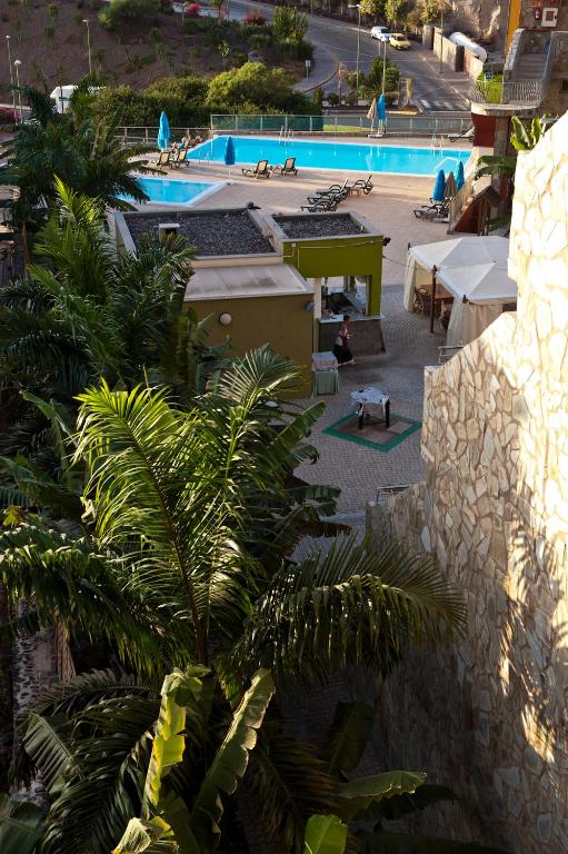 Terraza de Amadores — Swimming pool in Puerto Rico, Canary Islands