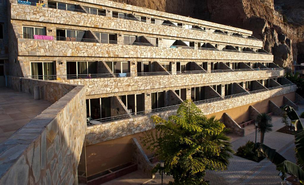 Terraza de Amadores — Hotel building in Puerto Rico, Canary Islands
