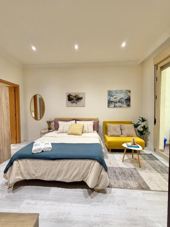 Elegant Suite with Private Terrace in Central Madrid - 5