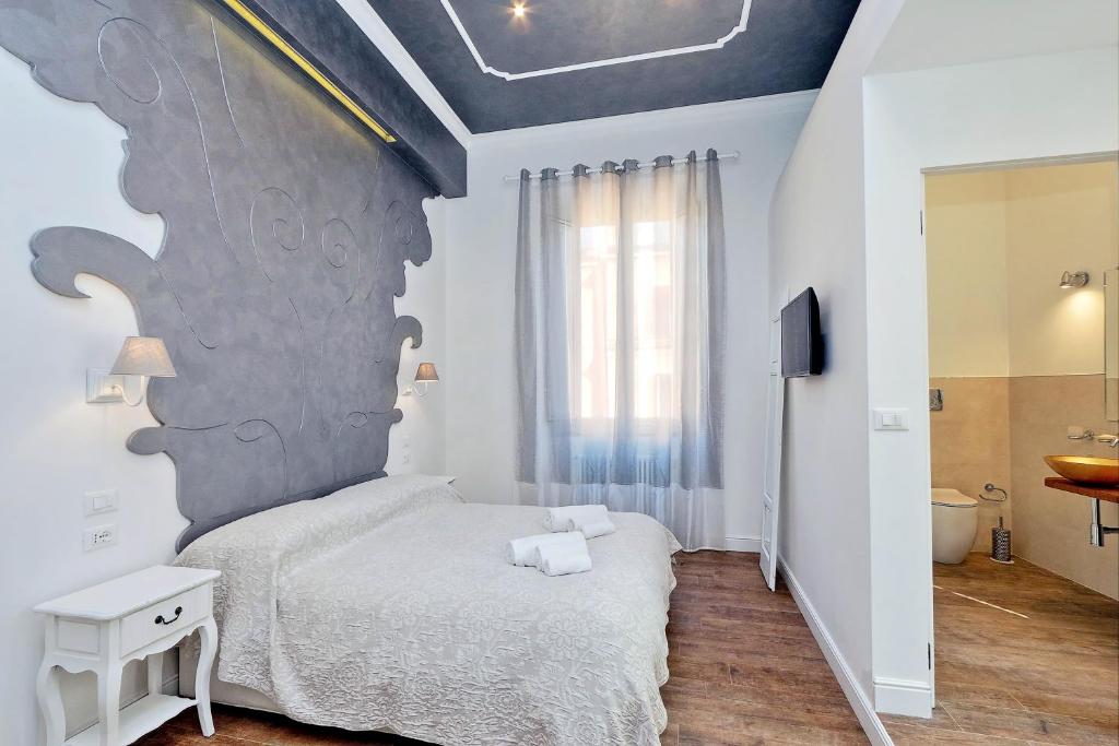 Luxury Apartment Sabina 50 mt from Trevi Fountain photo