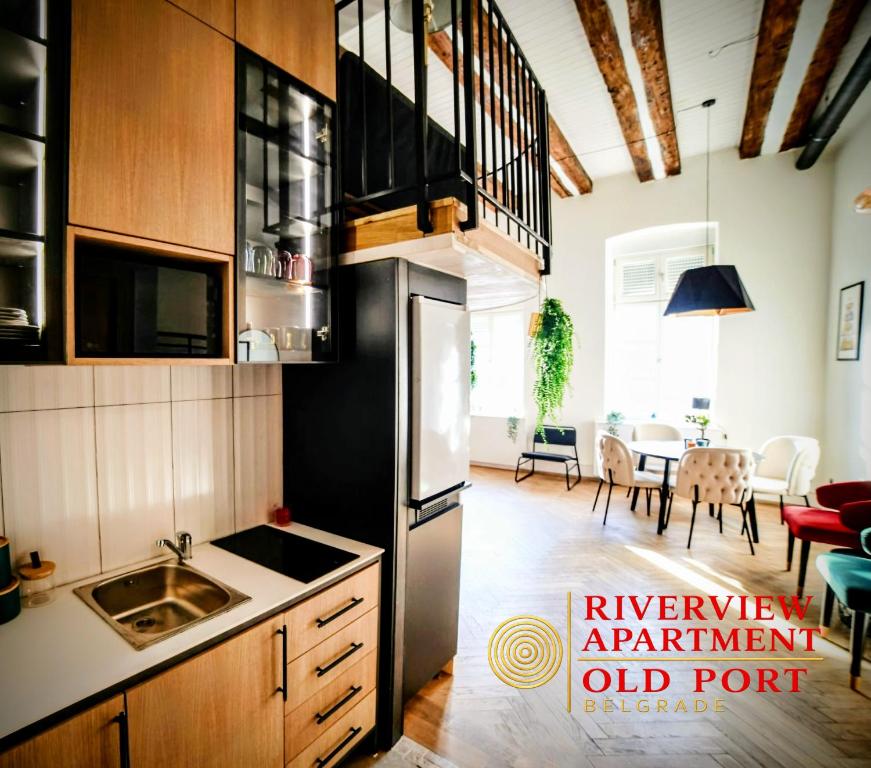 Old Port Riverside Apartments&Lofts in City Center - 2