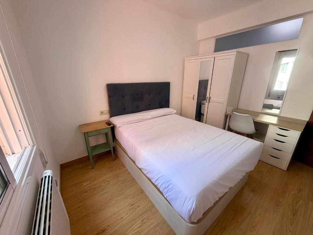 Apartamento Corporativo - Rúa Asturias - 1 - 4