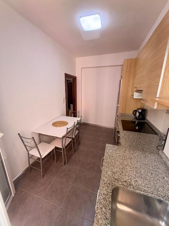 Apartamento Corporativo - Rúa Asturias - 2 - 1