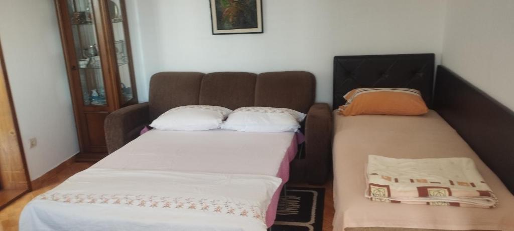 Zlatni apartman - 5