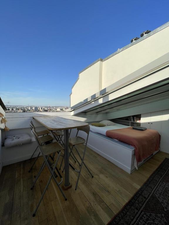 Montmartre duplex with rooftop & panoramic views - 1