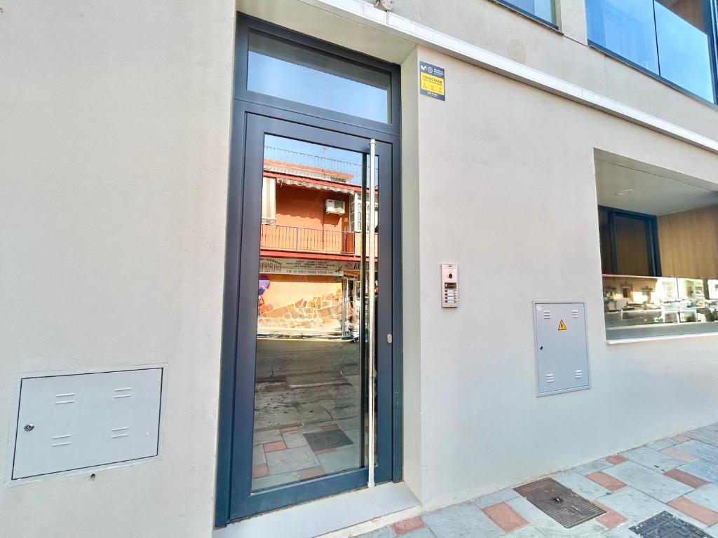Fuengirola 1 BR Urban Hideaway - 4