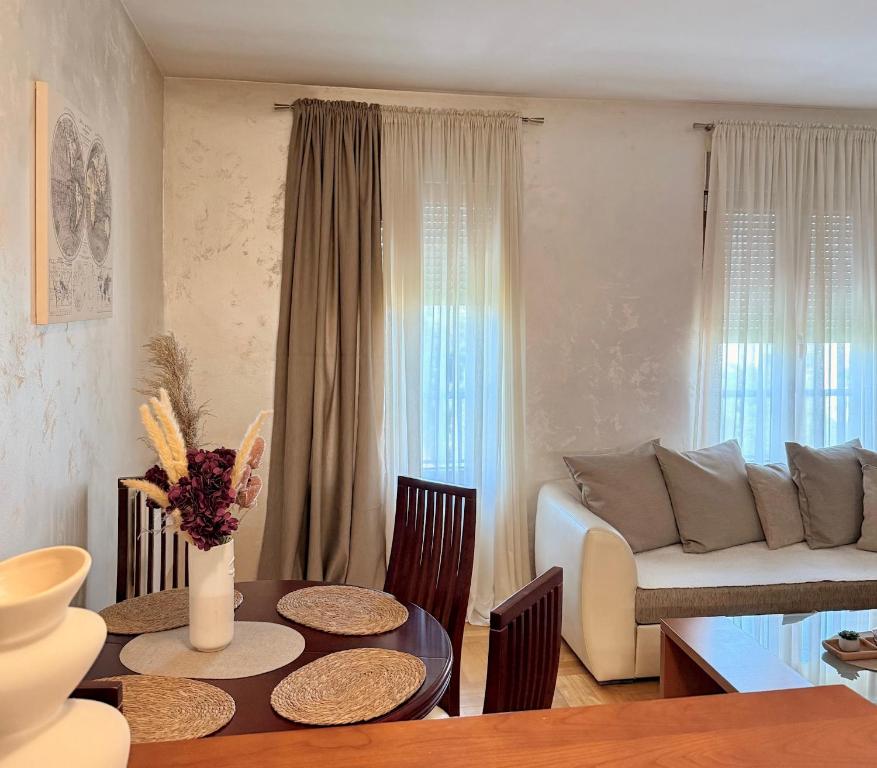 Cozy Modern Apartment Podgorica - 3