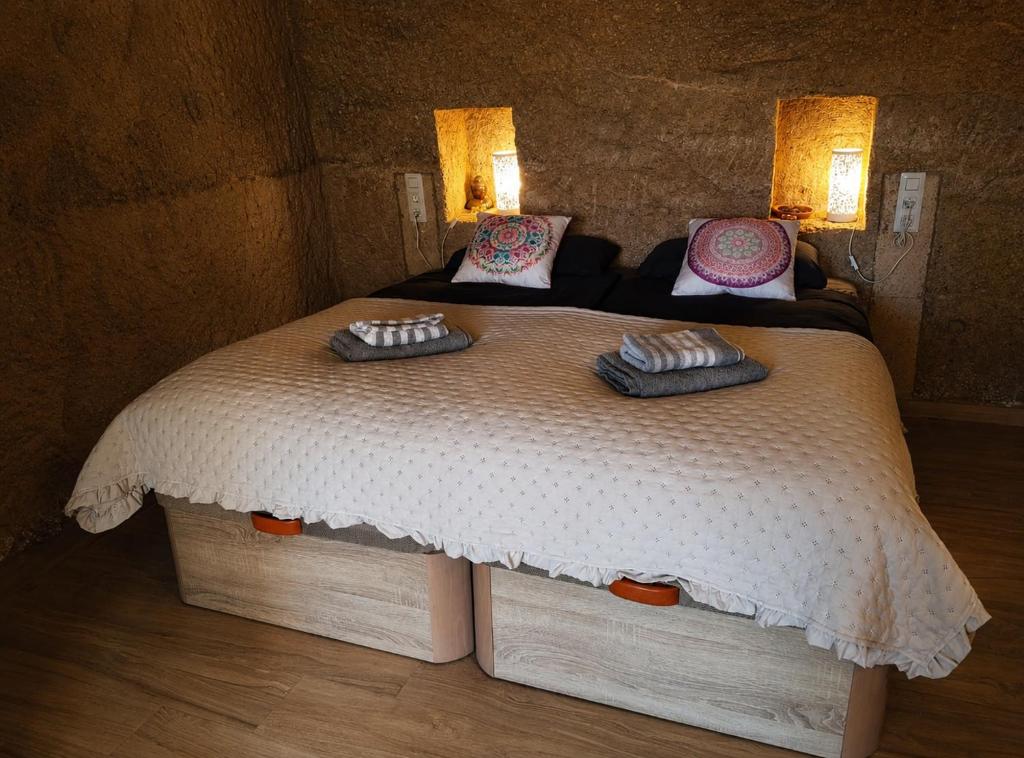 Eco-Finca Azuay - Cave refuge - 3