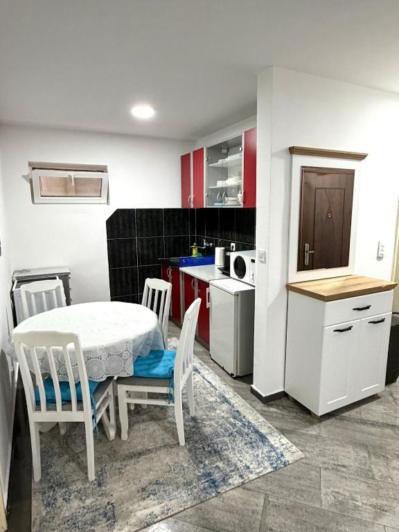 Family one bedroom apartmant Sunshine Budva - 5