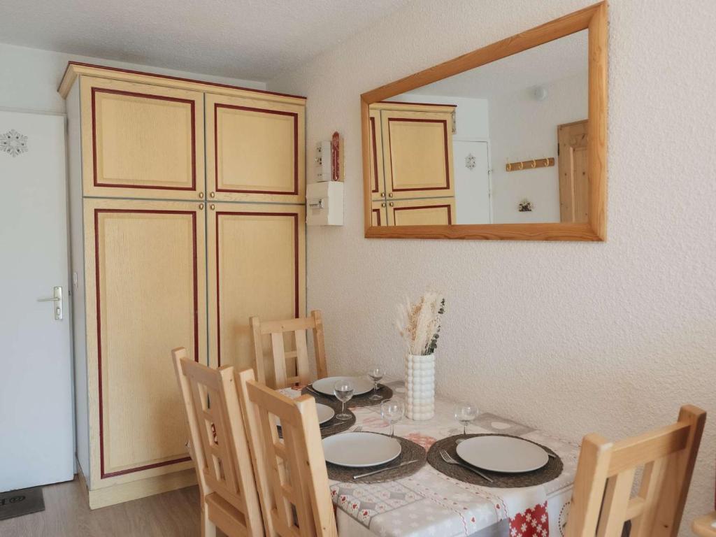 Appart rénové 4 pers. style montagne moderne, skis aux pieds, proche commerces - 4